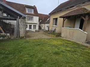Vente maison 6 pièces 197 m² à Le Breuil (51210)  146 000 €