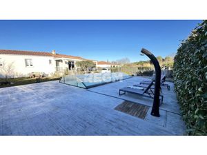Vente villa 4 pièces 106 m² à Ribaute-les-Tavernes (30720)  330 000 €