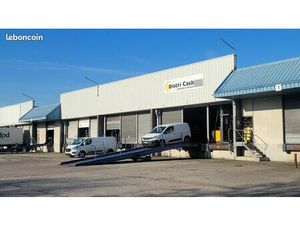 Local d'activité 2 023 m²