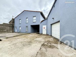 Immeuble 250 m² La Maxe