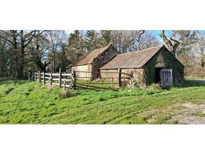 Terrain avec bâtiment - Pontchâteau de 2463 m2 avec bâtiment