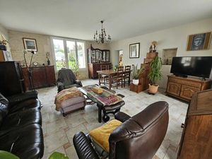 Vente maison 7 pièces 185 m² Aigrefeuille-d'Aunis (17290)