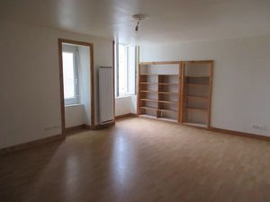 Vente maison 8 pièces 169 m² à Argenton-sur-Creuse (36200)  66 000 €