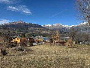 Vente terrain 427 m² à Savines-le-Lac (05160)  108 000 €