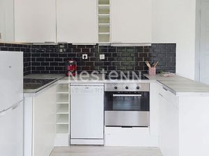 Appartement rénové  meublé de 2 pièces au 4ème étage centre ville de Tence