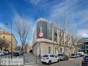 AJACCIO-PLACE DU MARCHE-LOCAL A USAGE DE BUREAUX-334 m²