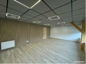 Bureaux 78 m²