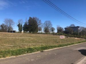 3 terrains d'un peu plus de 800m2  rue calme.