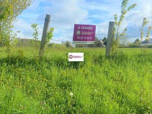 Terrain constructible de 2300 m² secteur Le Mêle sur Sarthe