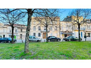 Vente appartement 2 pièces 64 m² Jonzac (17500)