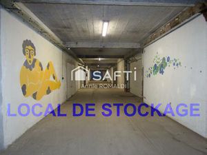 LOCAL COMMERCIAL DE STOCKAGE SUPERFICIE 85m2