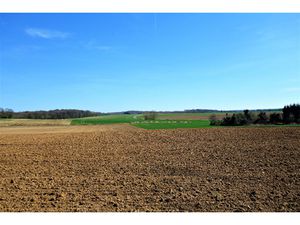 En vente : TERRAIN CONSTRUCTIBLE de 1516 m²