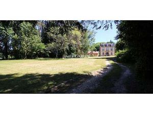 Propriété avec piscine et jardin Saint-Sauveur-en-Puisaye (89)