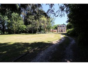 Vente propriété 15 pièces 450 m² à Saint-Sauveur-en-Puisaye (89520)  765 000 €