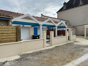 Location maison 4 pièces 90 m² à Saujon (17600)  920 €