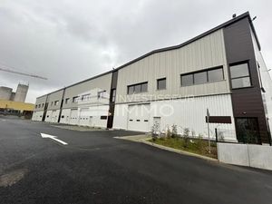 À LOUER - Bâtiment d'Activités Neuf de 2 278 m² à Osny (95520) | Entrepôt  Bureaux  Stocka