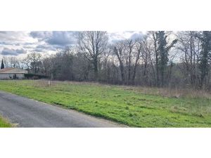 Vente terrain 1626 m² à Saint-Front-de-Pradoux (24400)  19 260 €