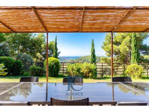 Vente maison 6 pièces 240 m² à Ollioules (83190)  2 184 000 €