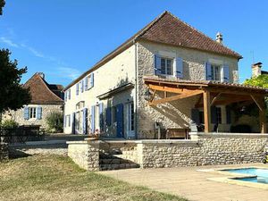 Vente maison 13 pièces 345 m² Tourtoirac (24390)