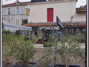 Vente maison 8 pièces 200 m² à Barbezieux-Saint-Hilaire (16300)  195 000 €