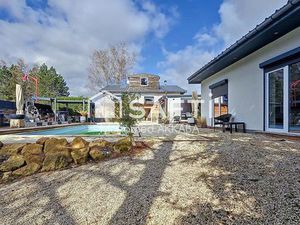 Villa 12 pièces 315 m²