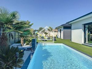 Soussans - Maison Contemporaine de 175m²  4 chambres  piscine et garage.