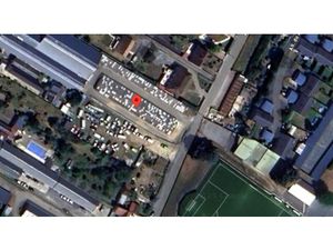 Terrain Chateauroux 2079 m2