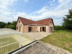Maison T7 près de MARNAY à vendre