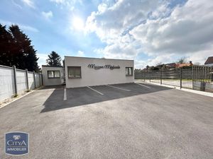 Local professionnel à louer 21 m² - Bruay-sur-l'Escaut (59) - 695€