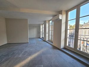 Vente appartement 1 pièce 38 m² à Orange (84100)  139 000 €