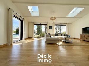 Vente maison 7 pièces 176m2 Chabournay 86380 - 379000 € - Surface Privée