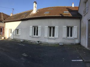 Vente maison 6 pièces 112 m² à Gien (45500)  76 000 €