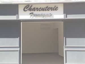 Local commercial à louer saison 2026  idéalement placé