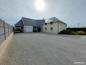 Maison 8 pièces 214 m²