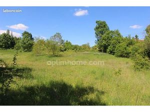 Terrain 2 050 m² Donnemarie Dontilly