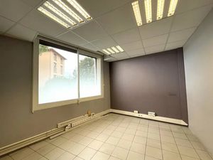 LOCAL PROFESSIONNEL A LOUER