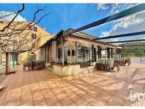 Vente Bureaux et commerces au Cannet-des-Maures (83340) : à vendre / 150m² Le Cannet-des-M