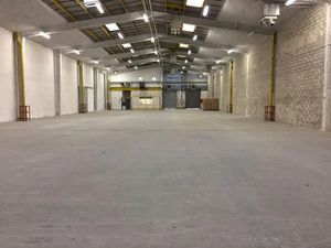 Local d'activités de 750m²