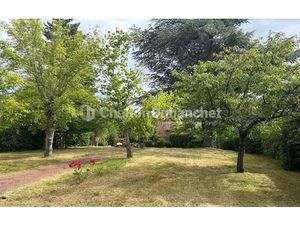 Vente terrain 600 m² à Riorges (42153)  85 000 €