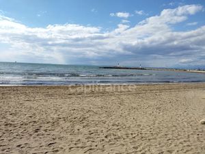 GARD (30)  LE GRAU-DU-ROI (30240) Magnifique fonds de commerce bar et restauration Emplace