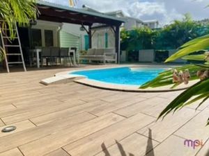Vente maison 3 pièces 80 m² à Les trois ilets (97229)  388 500 €