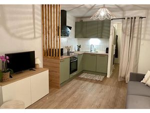 Location meublée appartement 1 pièce 28 m² à Six-Fours-les-Plages (83140)  650 €