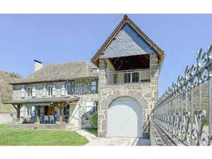 Maison Laroquevieille m² T-7 à vendre  233 600 €