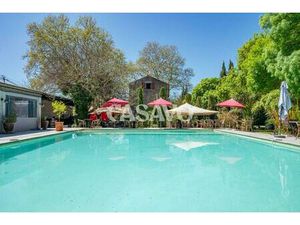 Vente Maison 13 pièces de 366m² - 13410 Lambesc