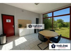 V9524 - BAILLARGUES - À LOUER - IMMEUBLE INDÉPENDANT - 207 M² ENVIRON