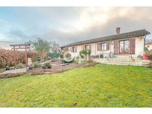 Vente maison 4 pièces 84 m² Montrol-Sénard (87330)