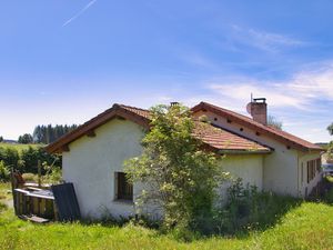 Maison de plain-pied 155 m² + dépendance 80m² + 7000m² de terrain