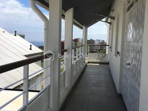 Vente appartement 2 pièces 42.74 m² à Sainte Marie (97438)  132 680 €