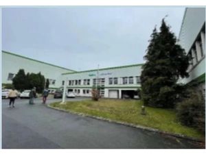 Location locaux professionnels 26000 m² à Angouleme (16000)  93 000 €