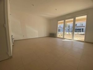 Location appartement 3 pièces 57.61 m² à Peyrolles-en-Provence (13860)  880 €